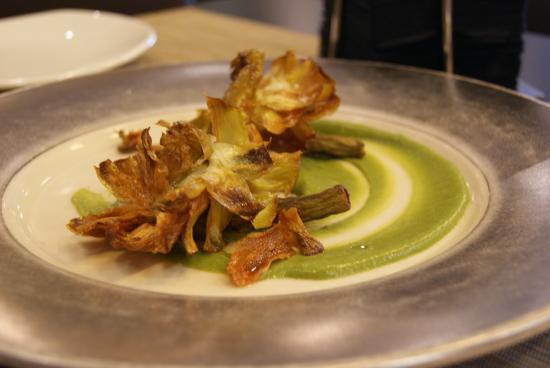 Deep fried artichoke at Restaurante El Deseo
